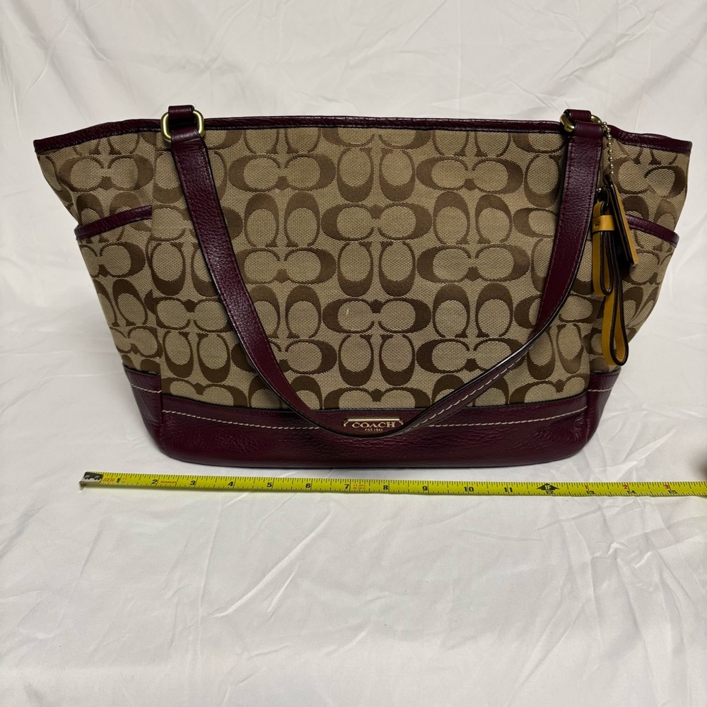 Coach Signature Tote